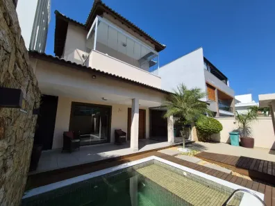 Casa de Condomínio com 4 Quartos à venda, 285m² no Recreio dos Bandeirantes, Rio de Janeiro