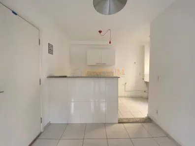 Apartamento com 3 Quartos para alugar, 52m² no Vila Marieta, Campinas