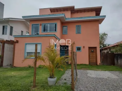 Casa com 3 Quartos à venda, 187m² no Campeche, Florianópolis