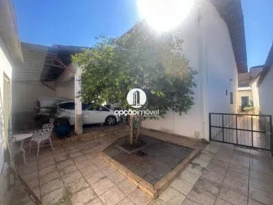 Casa com 3 Quartos à venda, 196m² no São Carlos, Anápolis