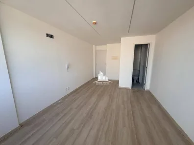 Sala Comercial para alugar, 30m² no Aterrado, Volta Redonda