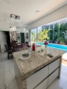 Casa de Condomínio com 5 Quartos para alugar, 200m² no Ondas, Piracicaba