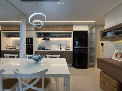 Apartamento com 2 Quartos para alugar, 75m² no Praia dos Amores, Balneário Camboriú