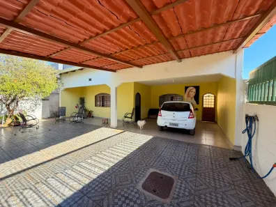 Casa de Condomínio com 3 Quartos à venda, 200m² no Setor Sul, Brasília