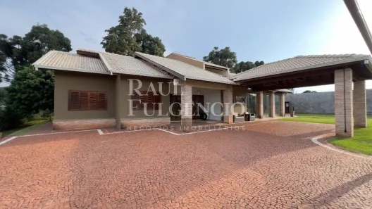 Sobrado com 4 Quartos para alugar, 312m² no Recanto do Salto, Londrina
