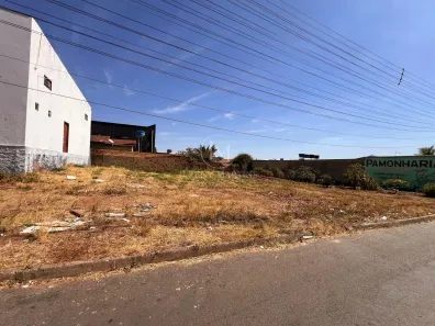 Lote/Terreno à venda, 300m² no Setor Garavelo, Aparecida de Goiânia