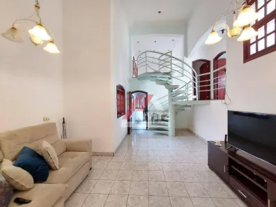 Casa com 4 Quartos à venda, 255m² no Vila Bertini, Americana