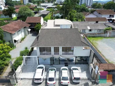 Casa com 3 Quartos à venda, 420m² no Anita Garibaldi, Joinville