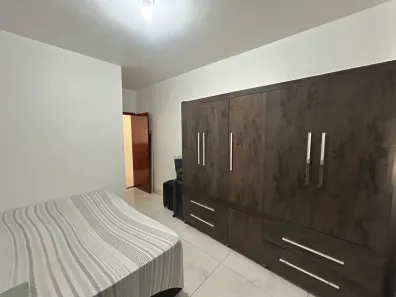 Casa com 3 Quartos para alugar, 180m² no Residencial Itaipu, Goiânia
