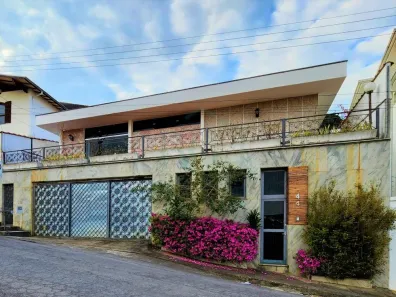 Casa com 4 Quartos para alugar, 396m² no Jardim dos Estados, Poços de Caldas