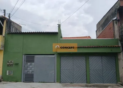 Sobrado com 3 Quartos à venda, 253m² no Vila Júlia, Poá