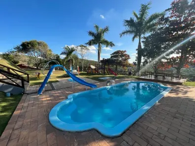 Fazenda/Sítio com 10 Quartos à venda, 900m² no , Guararema