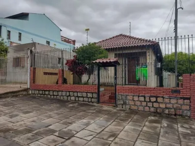 Casa com 2 Quartos à venda, 220m² no Vila São José, Porto Alegre
