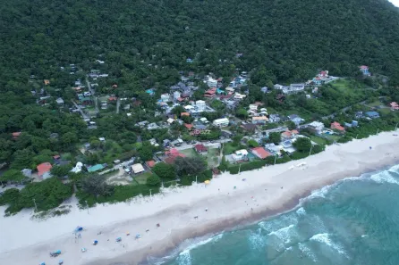 Casa com 3 Quartos à venda, 350m² no Pântano do Sul, Florianópolis