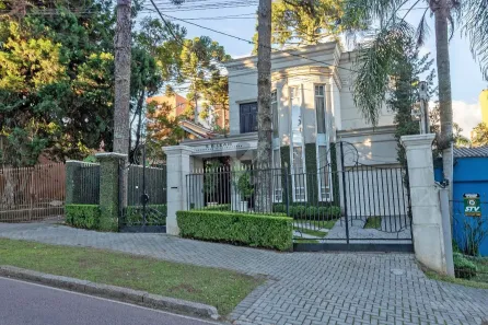 Casa com 8 Quartos à venda, 373m² no Água Verde, Curitiba