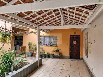 Casa com 3 Quartos à venda, 200m² no Parque São Luís, Taubaté