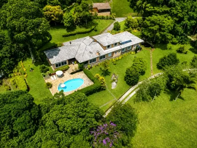 Casa com 6 Quartos à venda, 170000m² no Cuiabá, Petrópolis