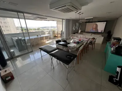 Apartamento com 4 Quartos à venda, 243m² no Enseada do Suá, Vitória