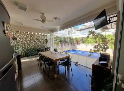 Casa de Condomínio com 3 Quartos à venda, 233m² no Vila Aviação, Bauru