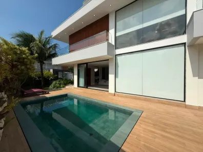 Casa de Condomínio com 3 Quartos à venda, 550m² no Recreio dos Bandeirantes, Rio de Janeiro