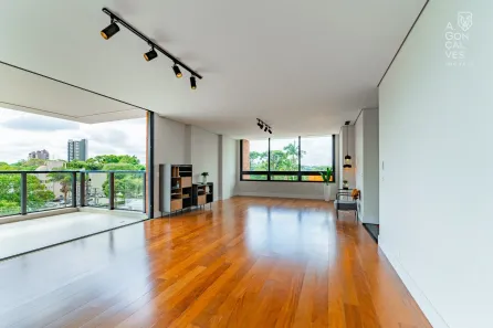 Apartamento com 3 Quartos à venda, 223m² no Cabral, Curitiba