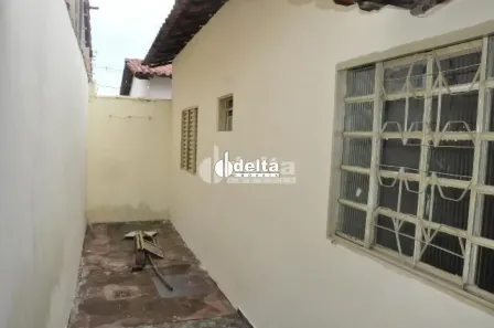 Casa com 5 Quartos à venda, 105m² no Nova Uberlândia, Uberlândia
