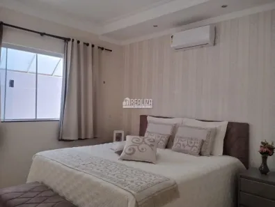 Casa com 3 Quartos à venda, 164m² no Jardim do Lago, Uberaba