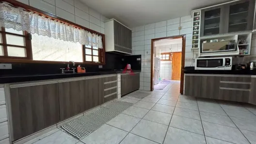 Casa com 3 Quartos à venda, 300m² no Jardim Santa Maria, Jacareí