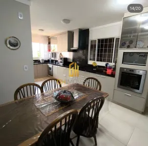 Casa com 5 Quartos à venda, 393m² no Parque Acalanto, Goiânia