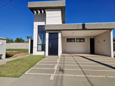 Casa de Condomínio com 3 Quartos à venda, 127m² no Novo Mundo, Várzea Grande