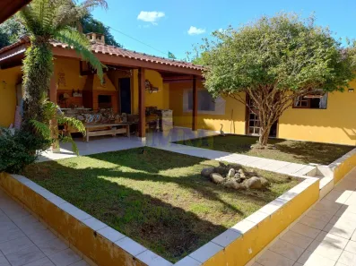Casa com 4 Quartos à venda, 216m² no Centro, Pinhais