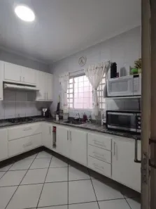 Casa com 3 Quartos à venda, 169m² no Vila Lemos, Bauru