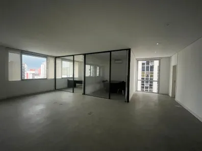 Sala Comercial para alugar, 200m² no Bela Vista, São Paulo