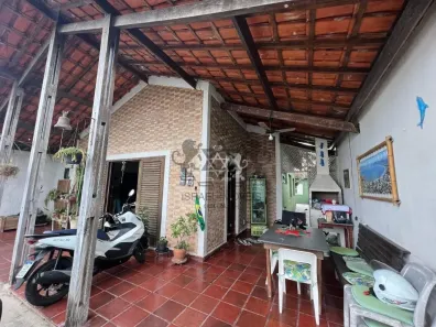 Casa com 4 Quartos à venda, 300m² no Parque Balneário Poiares, Caraguatatuba
