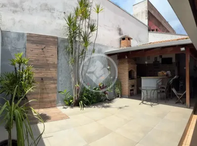 Casa com 3 Quartos à venda, 135m² no Cidade Jardim, Uberlândia