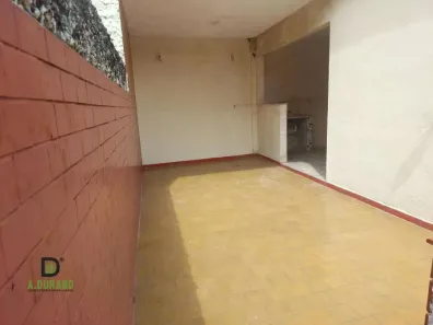 Casa com 2 Quartos para alugar, 65m² no Realengo, Rio de Janeiro