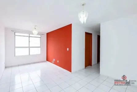 Apartamento com 3 Quartos para alugar, 58m² no Capão Raso, Curitiba