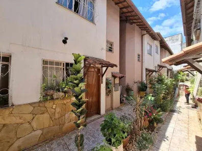 Casa com 3 Quartos para alugar, 62m² no Itapoã, Belo Horizonte