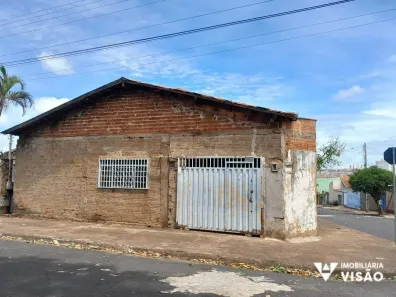 Casa com 2 Quartos à venda, 384m² no Conjunto Maringá I, Uberaba