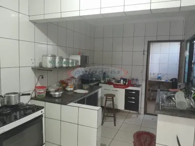 Casa com 3 Quartos à venda, 262m² no Parque Residencial Aeroporto, Maringá