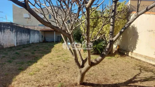 Lote/Terreno com 1 Quarto à venda, 360m² no Fundinho, Uberlândia