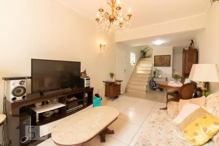 Casa com 5 Quartos à venda, 220m² no Indianópolis, São Paulo