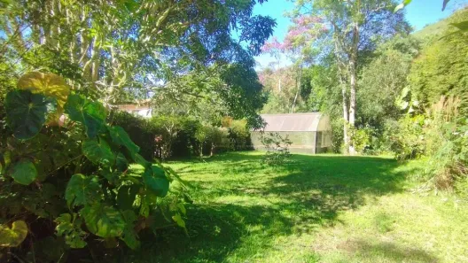 Lote/Terreno à venda, 525m² no Três Córregos, Teresópolis