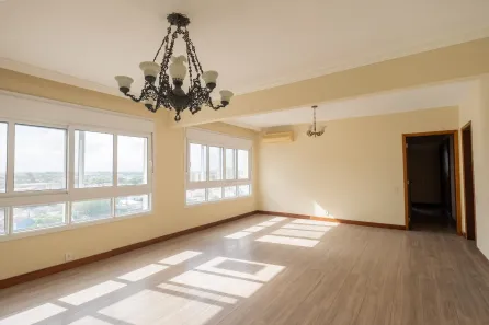 Apartamento com 3 Quartos para venda ou aluguel, 159m² no Centro, Pelotas