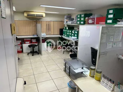Ponto Comercial à venda, 65m² no Recreio dos Bandeirantes, Rio de Janeiro