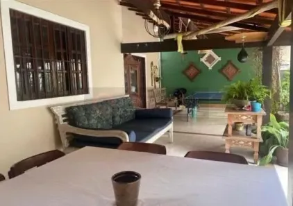 Casa com 3 Quartos à venda, 360m² no Piratininga, Niterói