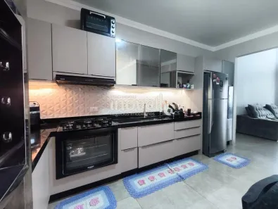 Casa com 3 Quartos à venda, 133m² no Jardim Liberdade, Maringá