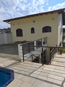 Sobrado com 4 Quartos à venda, 285m² no Centro Alto, Ribeirão Pires