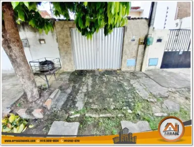 Casa com 4 Quartos à venda, 180m² no Parque Dois Irmãos, Fortaleza