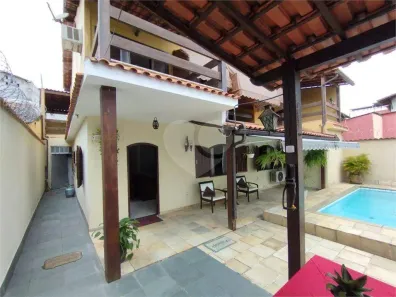 Casa com 4 Quartos à venda, 180m² no Colubande, São Gonçalo